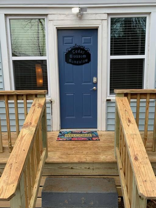 Cedar Blossom Bungalow Is A Cozy Getaway With A 5 Minute Walk To Downtown! Hot Springs Exterior foto